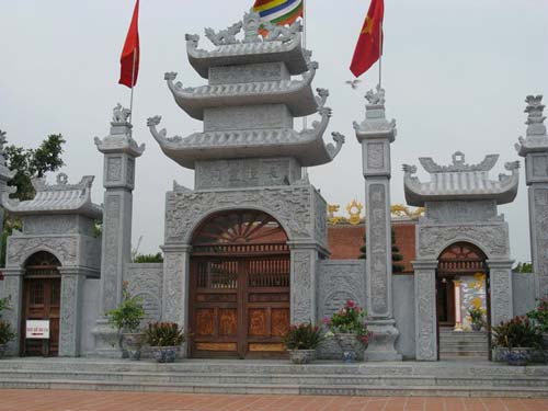 Cổng Tam quan
